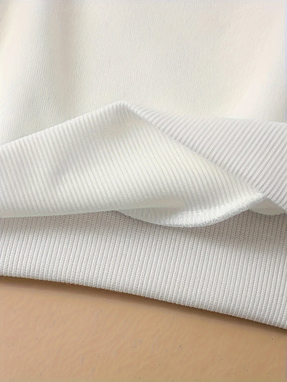 Women's White Christmas Crewneck Sweatshirt with "SANTA's FAVORITE" Red Lettering - Casual Round Neck Long Sleeve Holiday Sweater, Machine Washable All-Season Casual Wear, Festive Winter Party Outfit & Everyday Winter Clothin