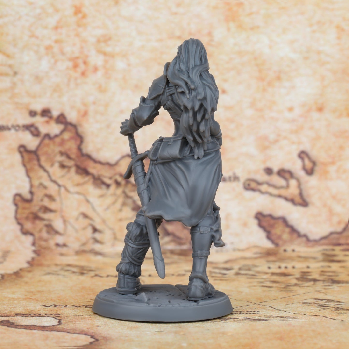 OMGLOBAL 25mm Female Barbarian RPG Miniature Figurine - Gray Resin Heroine with Sword and Axe, Perfect for Tabletop Role-Playing Games, Halloween, and Christmas Accessories