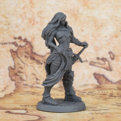 OMGLOBAL 25mm Female Barbarian RPG Miniature Figurine - Gray Resin Heroine with Sword and Axe, Perfect for Tabletop Role-Playing Games, Halloween, and Christmas Accessories