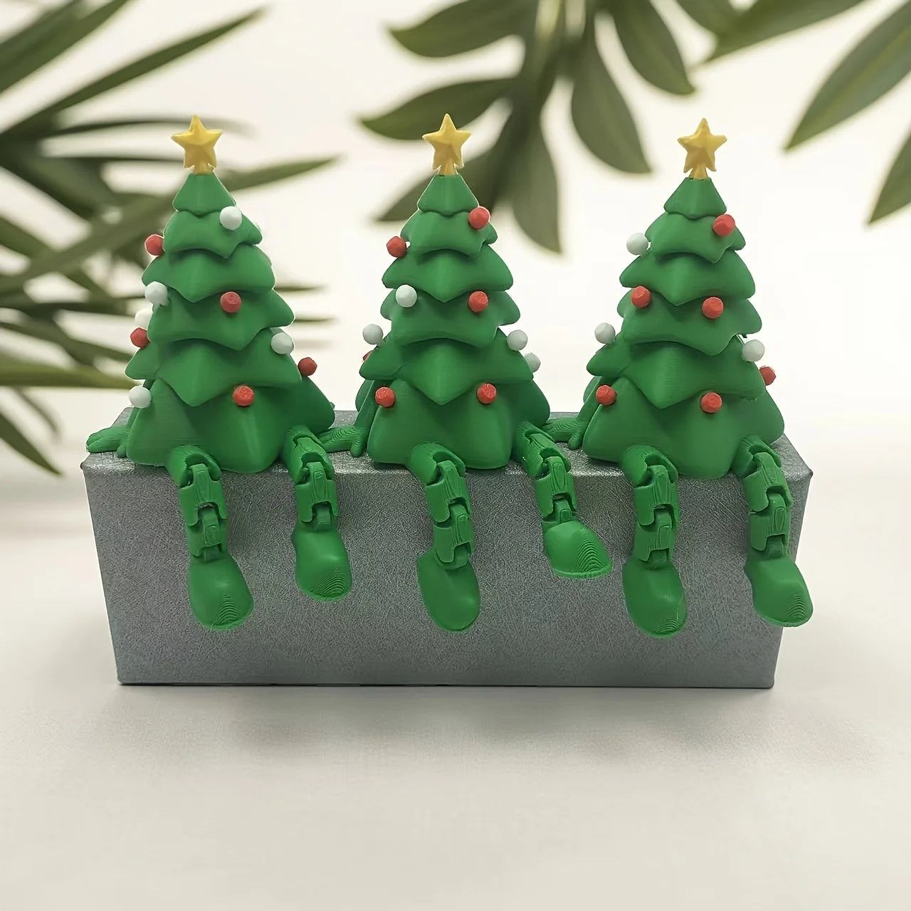 A DIY creative 3D printed Christmas tree decoration, suitable for Christmas, It can be used for decorating desks, cars, indoors。