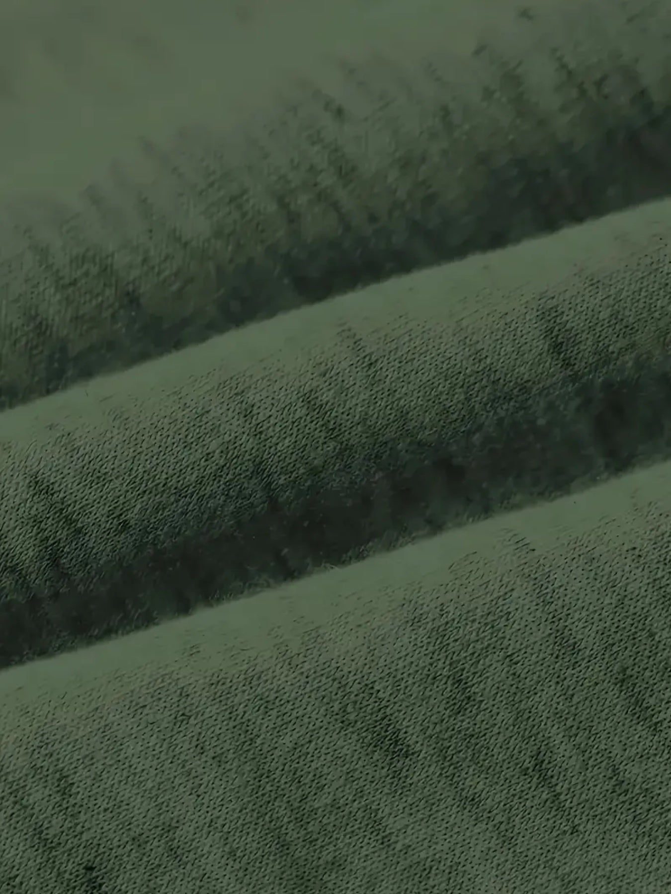 Women's Soft Mint Green Christmas Lettering Sweatshirt - Cozy Round Neck Pullover with Merry Christmas Print, Plaid & Heart Cutouts, Machine Washable Long Sleeve Sweater for Casual Winter Outfits & Holiday Parties, Christmas