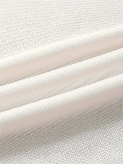 Women's White Christmas Crewneck Sweatshirt with "SANTA's FAVORITE" Red Lettering - Casual Round Neck Long Sleeve Holiday Sweater, Machine Washable All-Season Casual Wear, Festive Winter Party Outfit & Everyday Winter Clothin