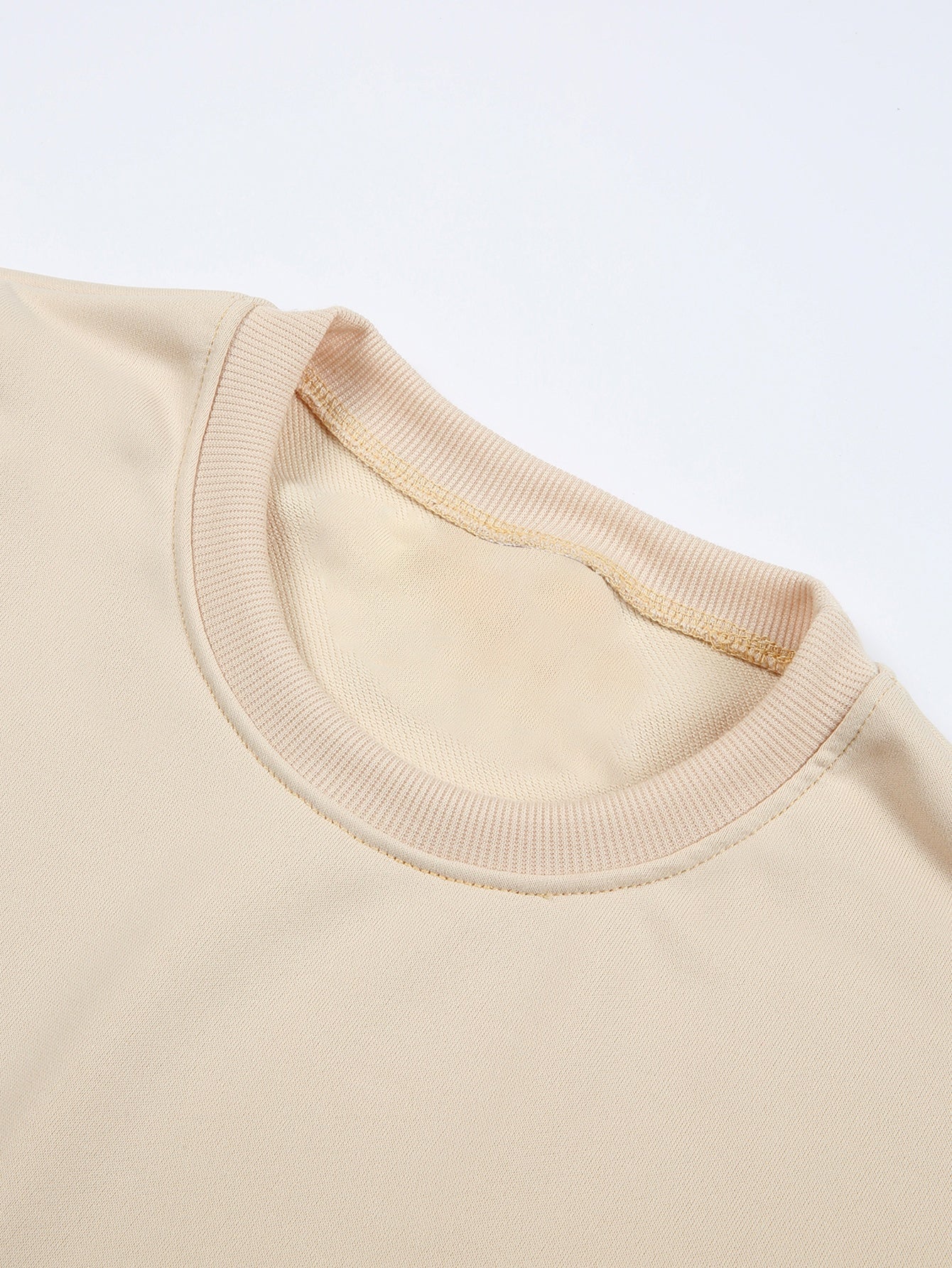 Men's Christmas Santa Claus & Reindeer Print Sweater, Oversized Round Neck Casual Pullover, 'Merry Christmas' Lettering Loose Fit Winter Warmth, Machine Washable Holiday Party Outfit, Christmas Clothes Festive Clothing